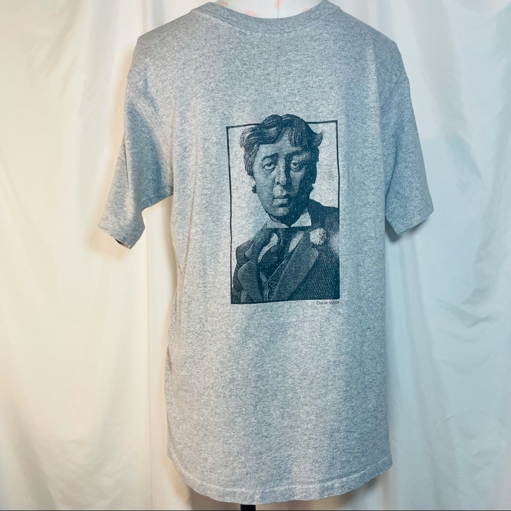 VTG Oscar Wilde t shirt Rare!